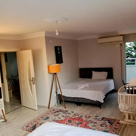 Couette-café Forest Villa, Breakfast Hotel, 6 Minutes From Istanbul Airport Arnavutkoy