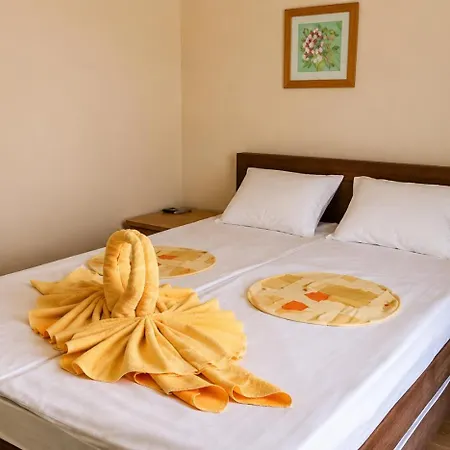 Bed and breakfast Forest Villa, Breakfast Hotel, 6 Minutes From Istanbul Airport Arnavutkoy